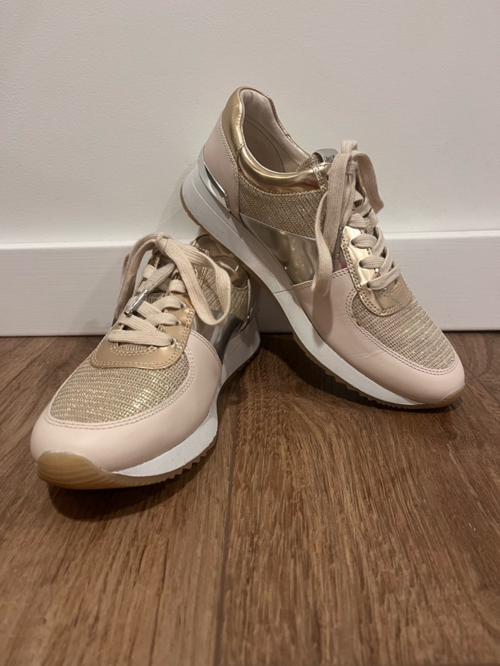 Michael Kors MK Allie Gold Silver Trainer Sneakers - Picture 2 of 14